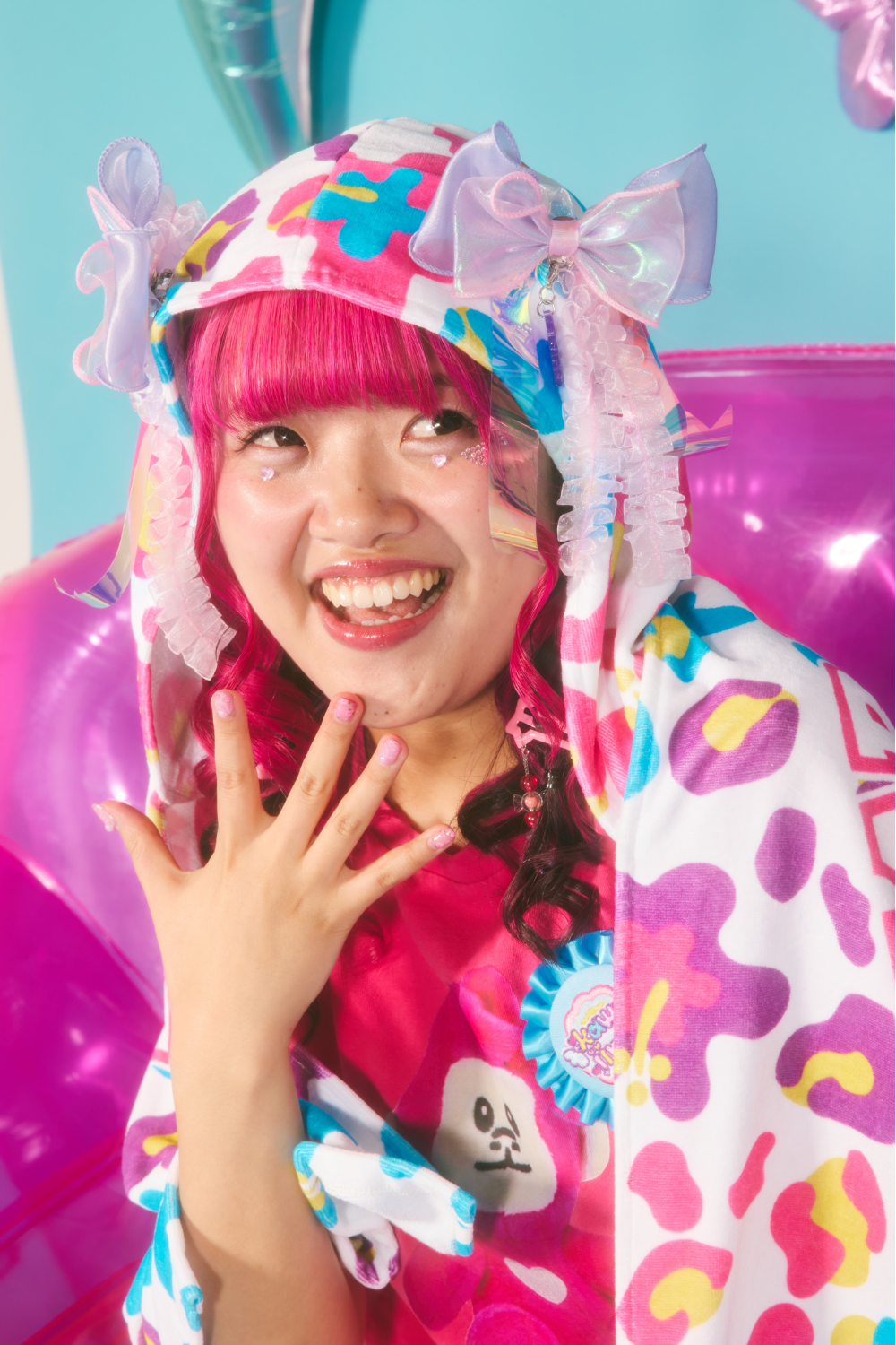 リボンブローチ