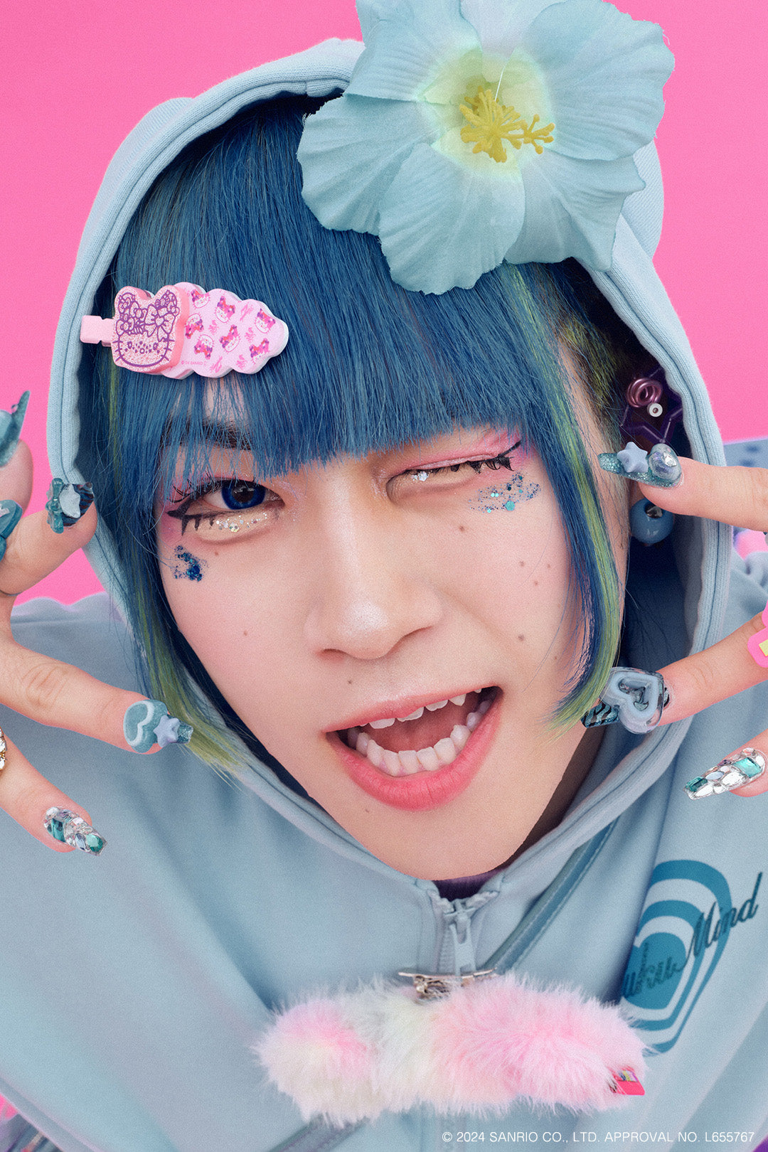 Hello Kitty Sparkling lame decora pin