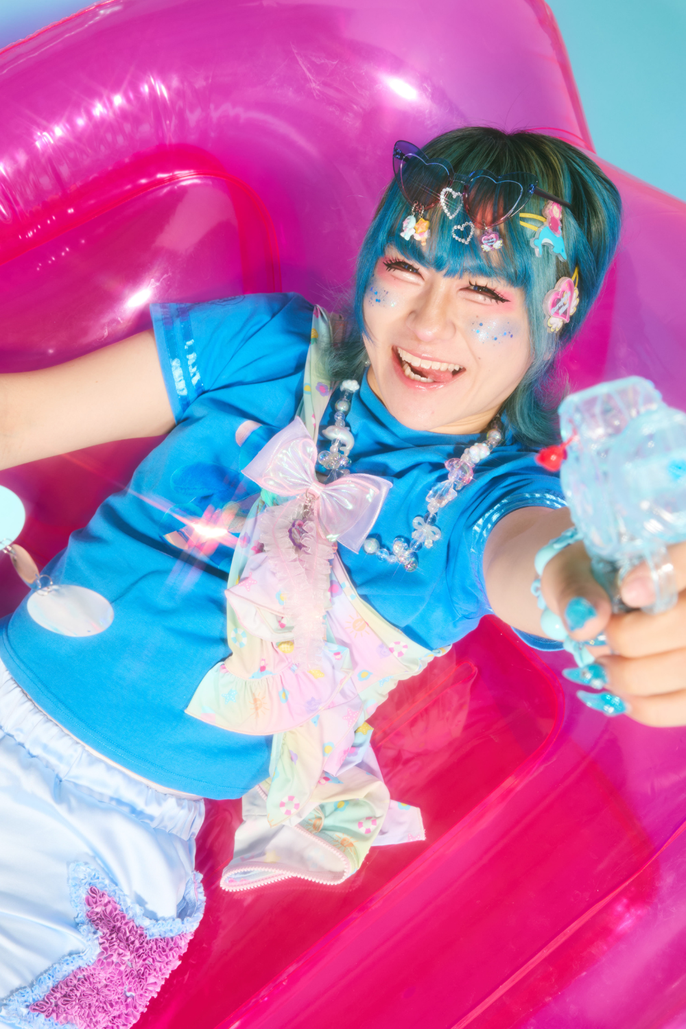 ぷらぷらデコラサングラス
