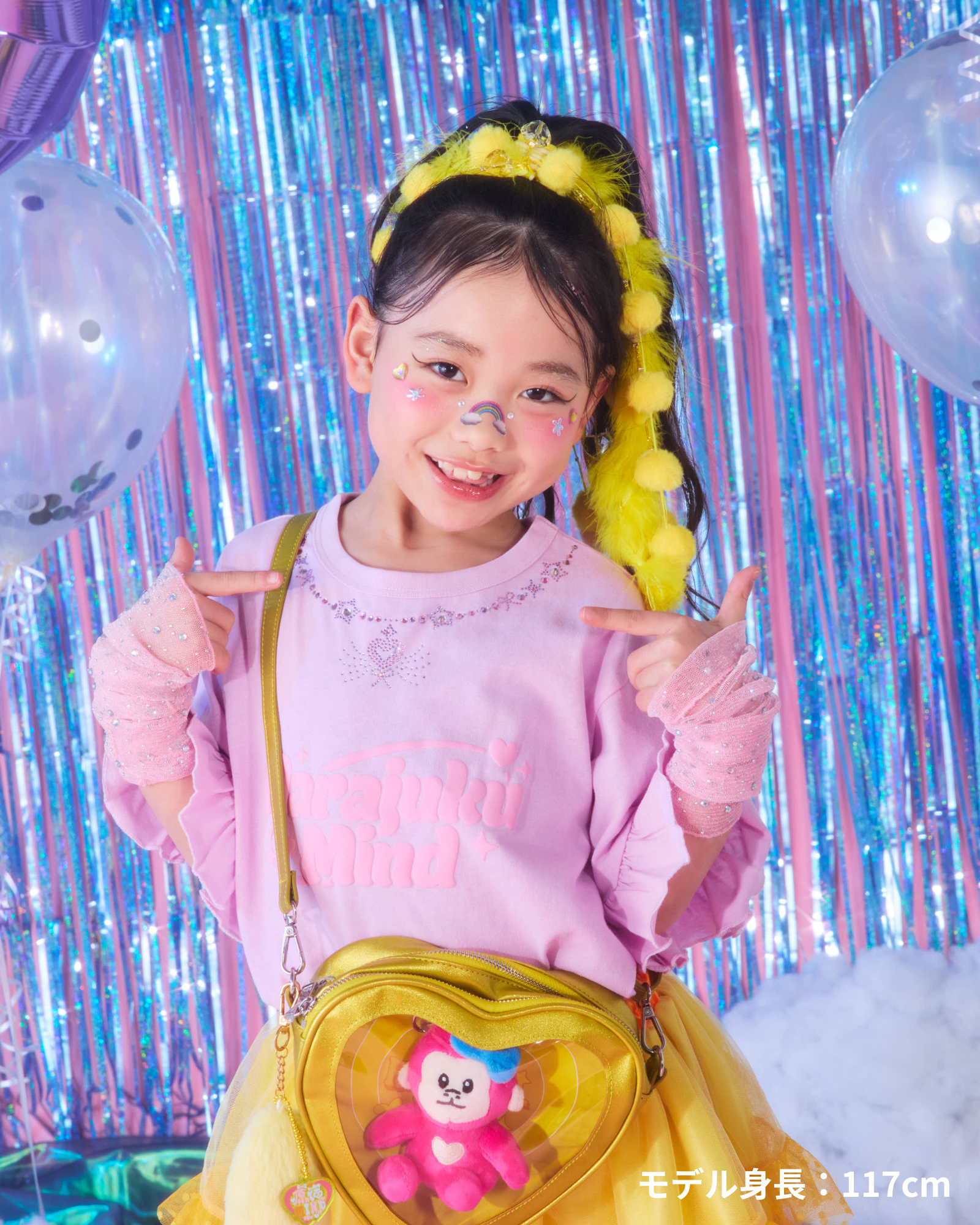 ネックレス風ぷっくりTシャツ